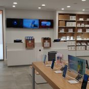 Comercial-Retail-Xiaomi-Asturias-by-Eviar-Project-interior-2-full